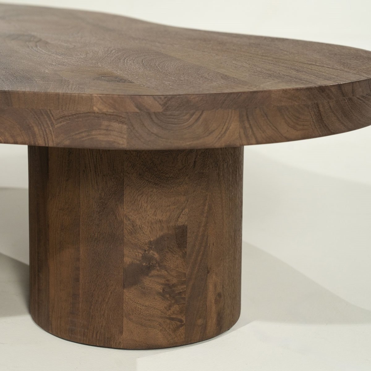 Couchtisch Charlie 130 x 100 cm Mangoholz  