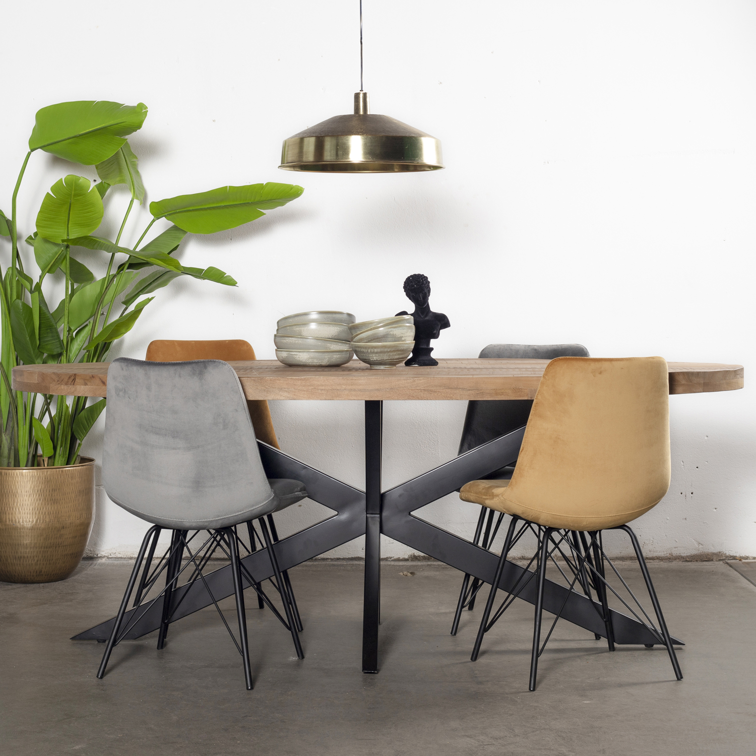Esstisch Mosan oval 180 x 100 cm Mango Holz