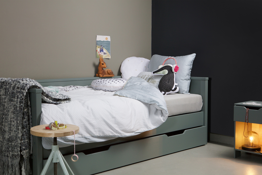 woood Bett mit Bettkasten NIKKI Holz Kiefer grün FSC®
