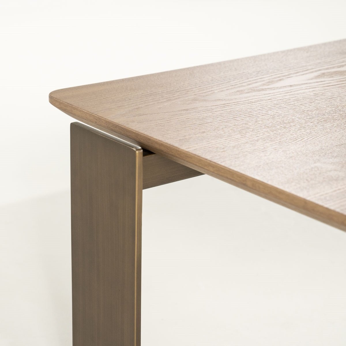 Couchtisch Robert 150 x 70 cm Eschenholz Furnier braun Metall