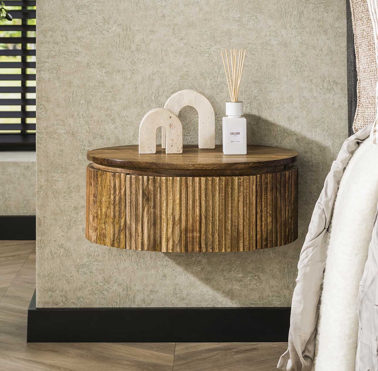 Nachttisch hängend SWELL rund mit 1 Schublade Mangoholz