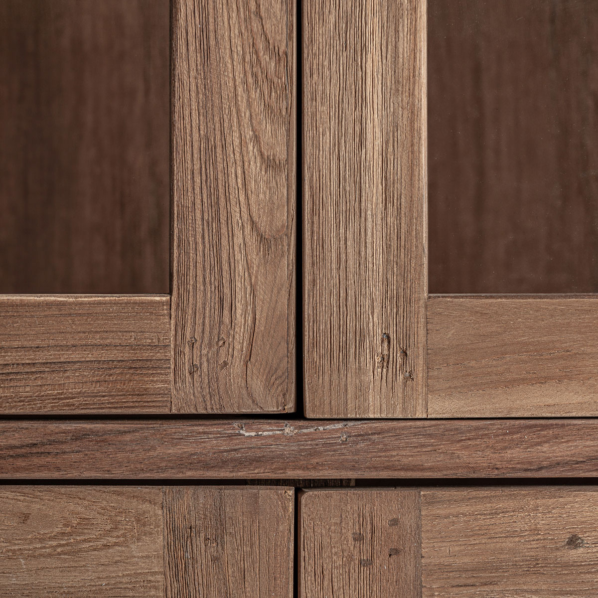 Vitrinenschrank HELMOND H 226 cm Altholz rustikal Vitrine Schrank