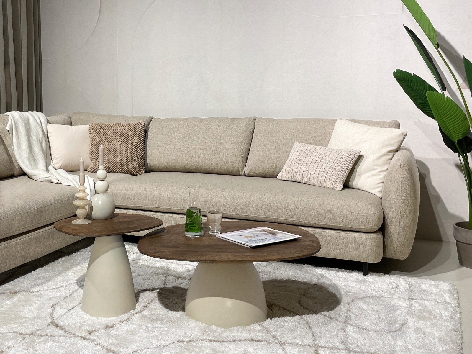 Couchtisch Marron 43 x 50 cm Mangoholz Metall cremeweiß Sofatisch