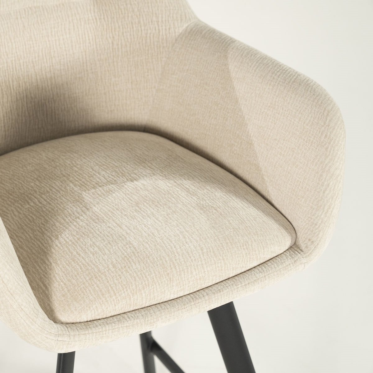 Barstuhl Bliss SH 68,5 beige mit Armlehne drehbar Drehstuhl Barhocker