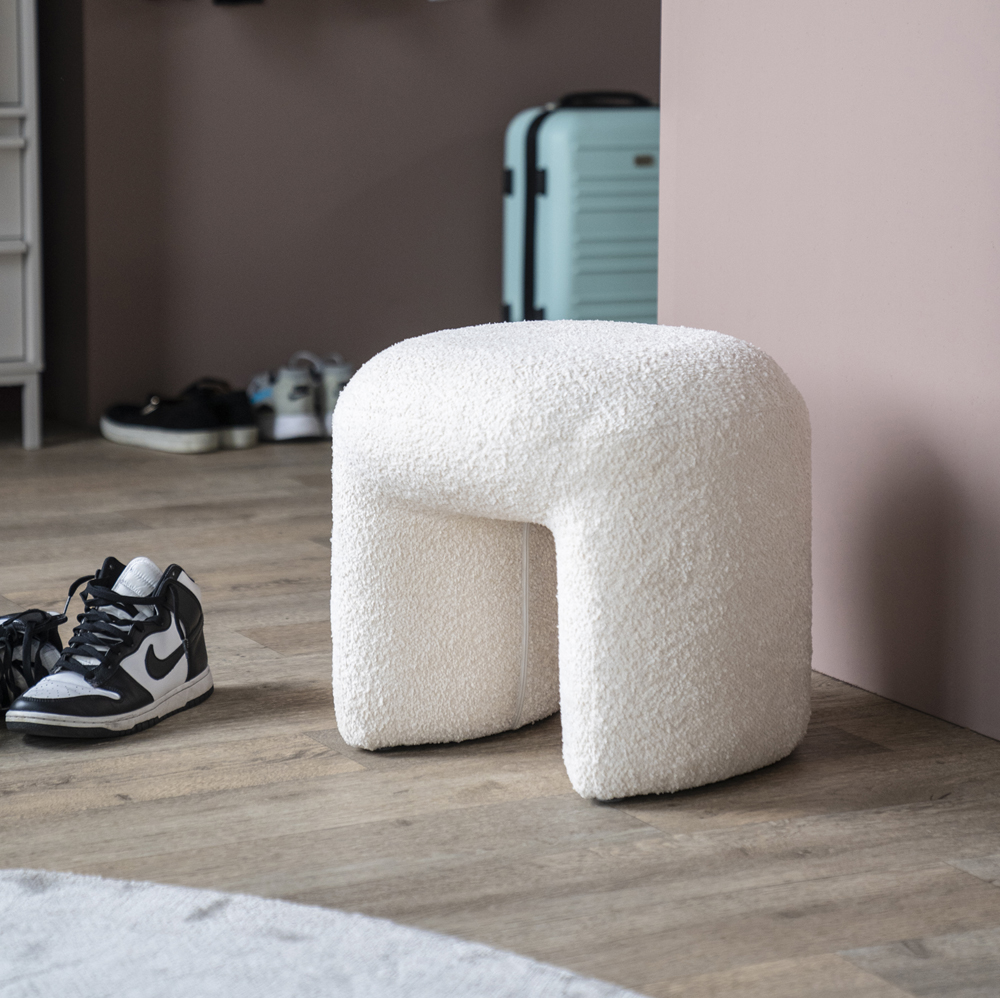 Hocker NASAHI Sitzhocker Bouclé Stoff beige