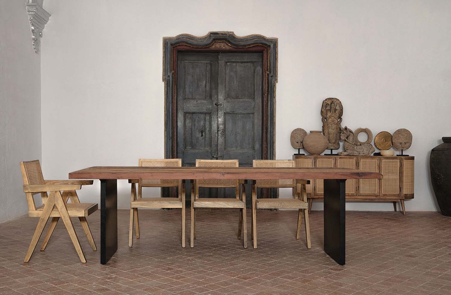 UZOR Esstisch aus Shorea-Holz 250 cm 
