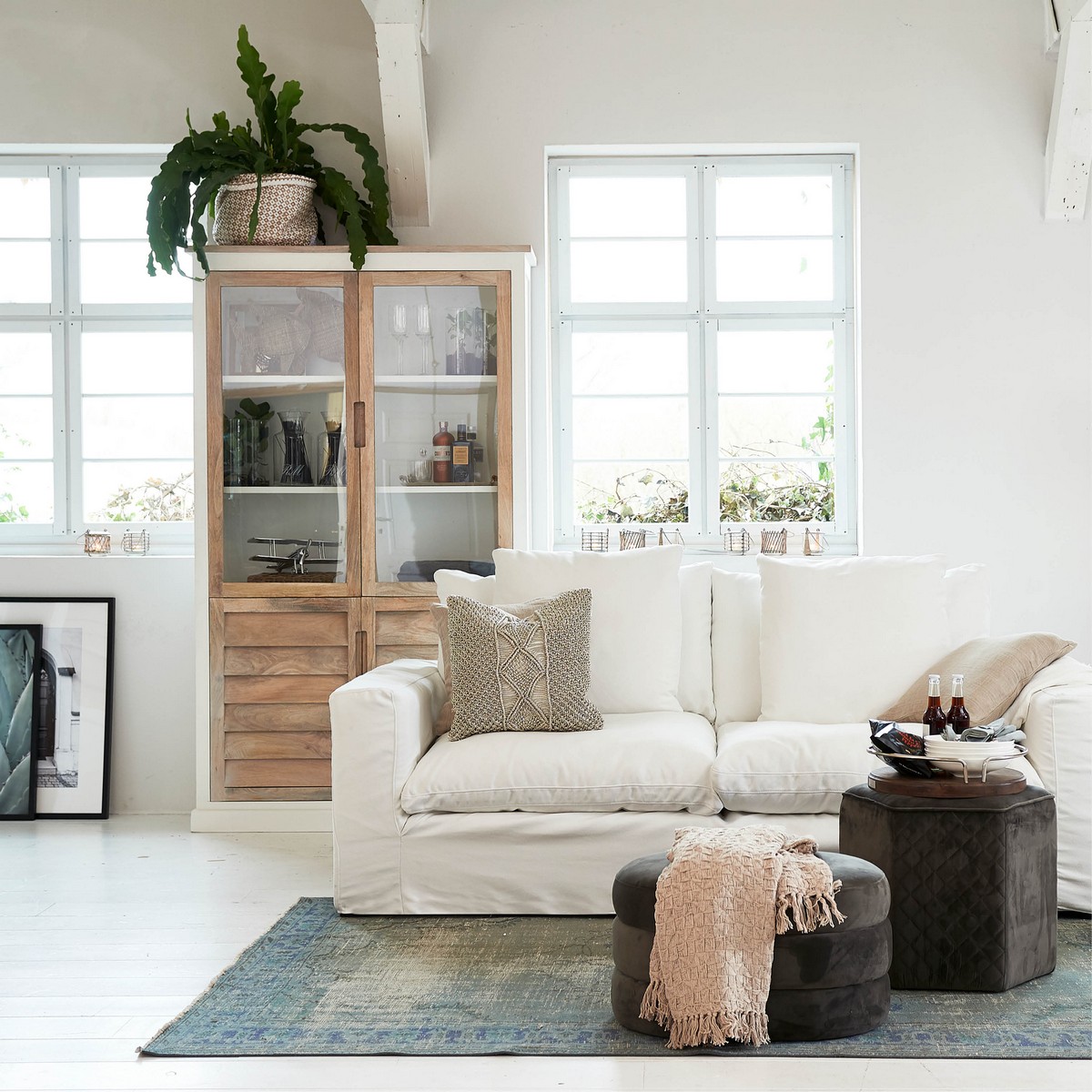 Rivièra Maison PACIFICA Vitrine 124 cm weiß natur mit Glastüren