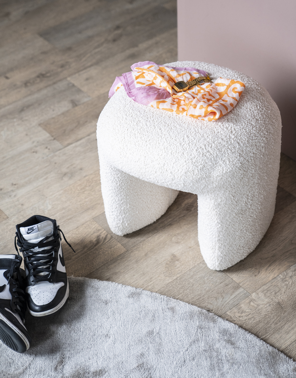 Hocker NASAHI Sitzhocker Bouclé Stoff beige