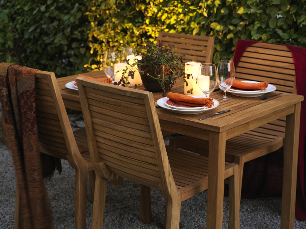 Teak Gartentisch 130 x 70 cm VOLOS natur