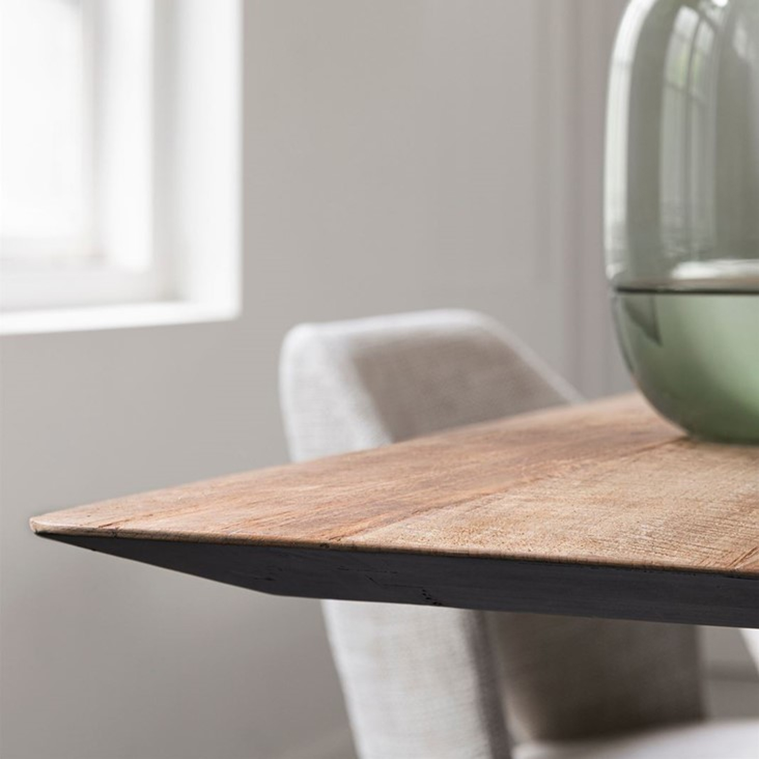 Esstisch Metropole 250 x 95 cm recyceltes Teakholz massiv