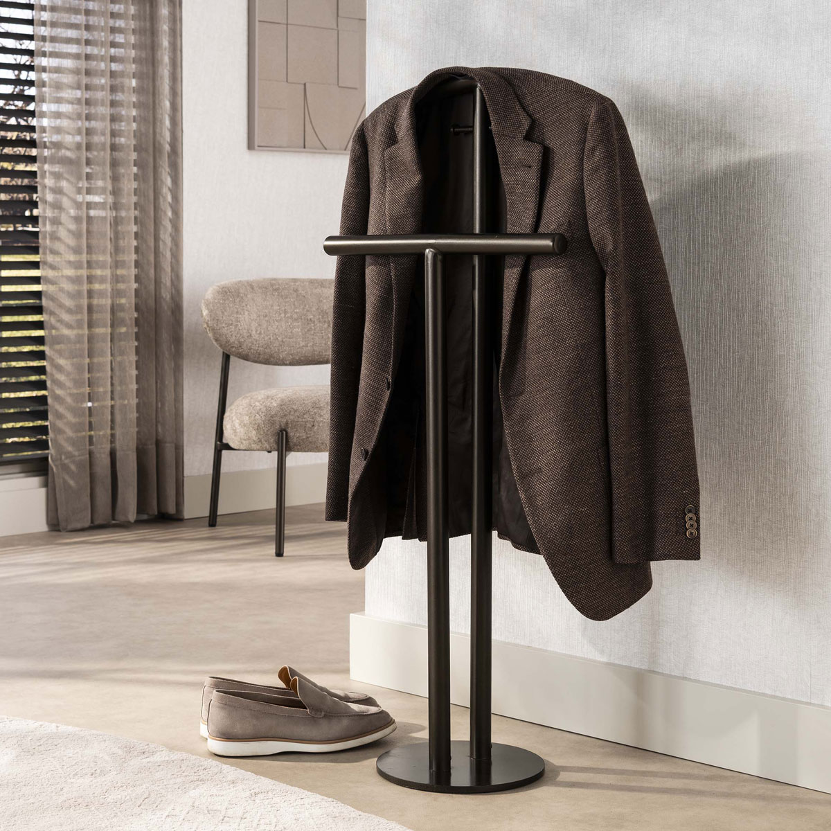 Kleiderständer LIENO H 106 cm Metall bronzefarben Herrendiener