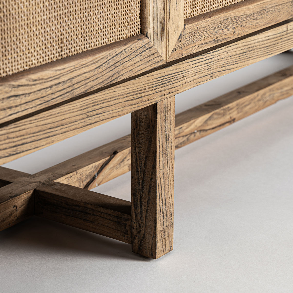 Sideboard BYREMO 220 cm Ulmenholz hellbraun Kommode