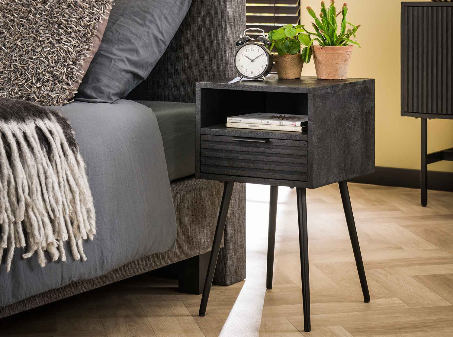 Nachttisch EMIRA H 60 cm schwarz