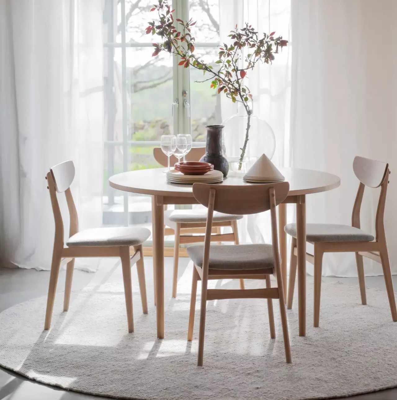 Esszimmergruppe VAIRMOUNT komplett Esstisch rund Ø 120 cm beige weiß mit 4 Stühlen Esszimmersitzgruppe 5 tlg