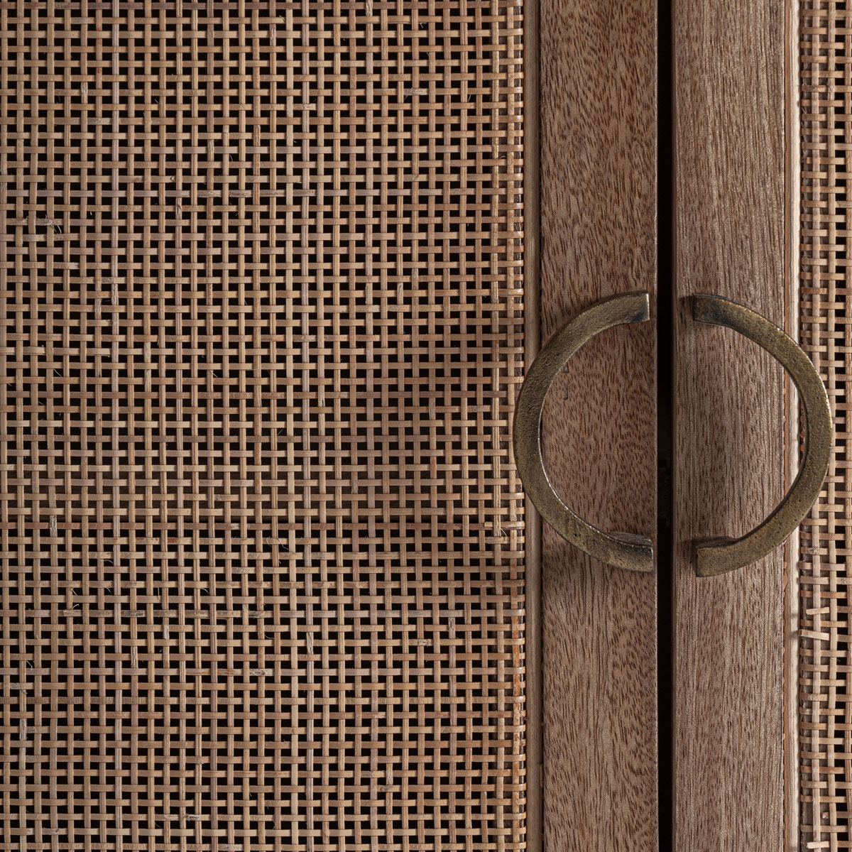 Sideboard BECKLEY 220 cm Rattangeflecht Mangoholz hellbraun Kommode