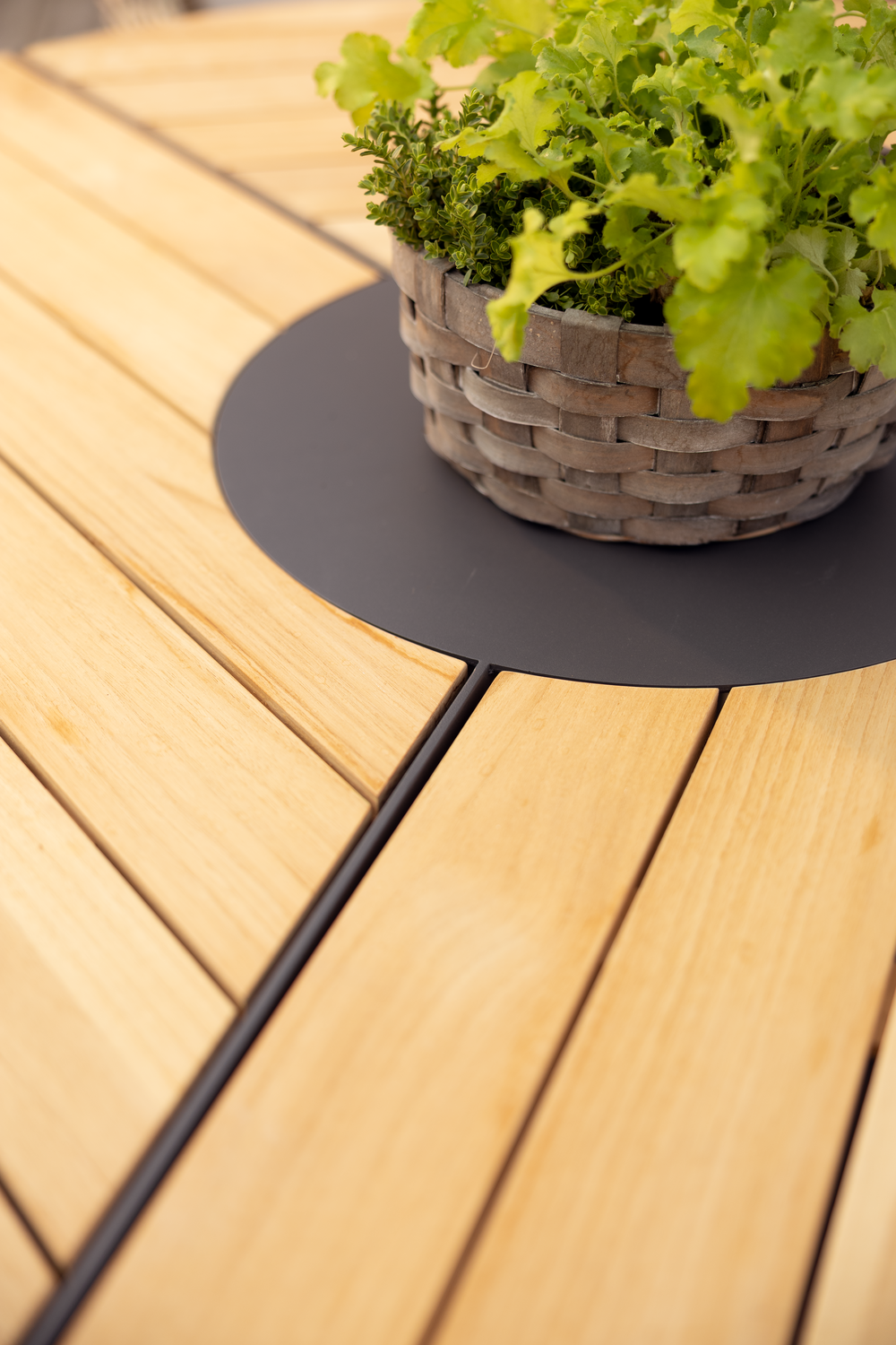 Gartentisch Peace Ø 150 cm rund Teakholz  