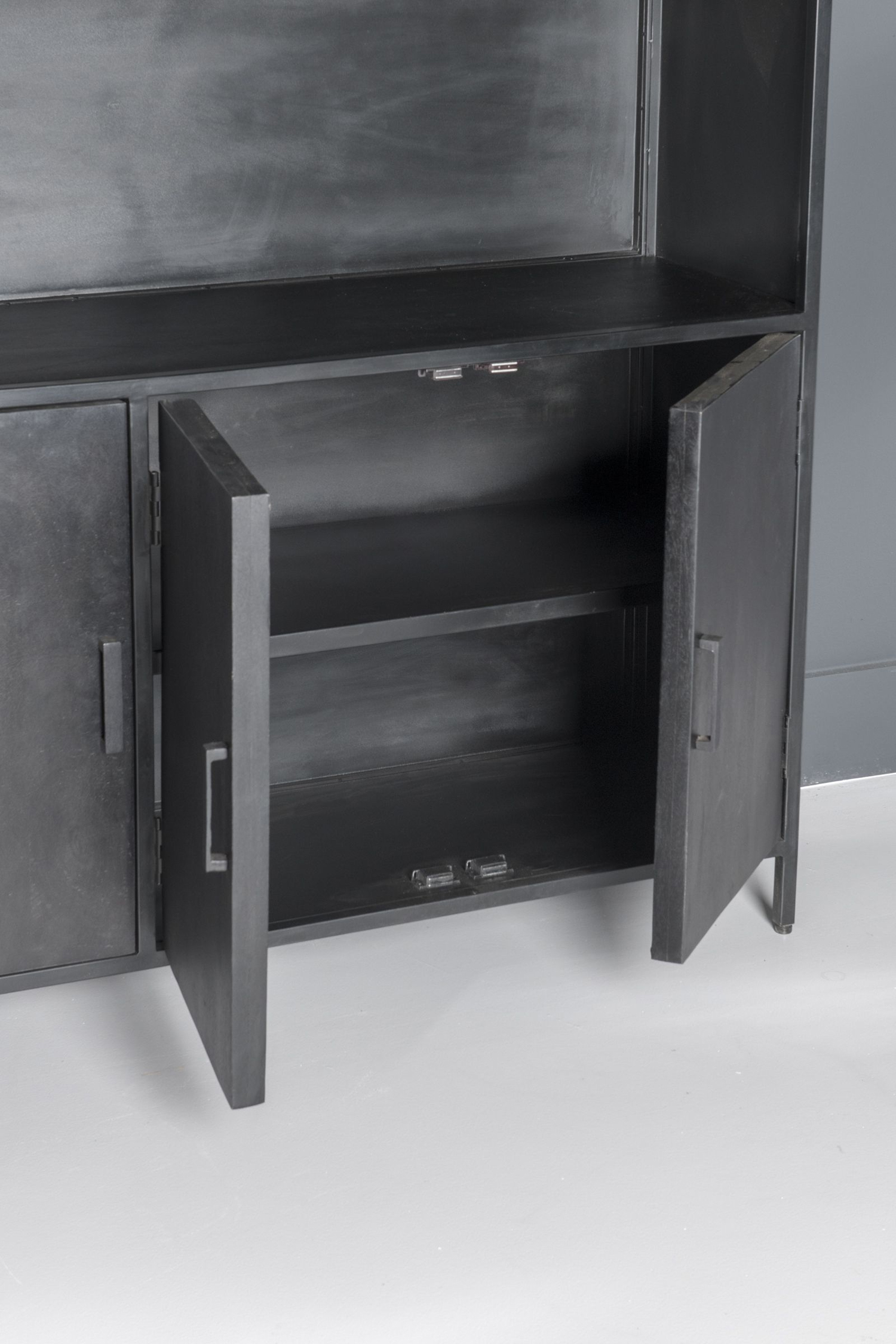 Schrank Kala H 200 cm Bücherschrank Mangoholz schwarz