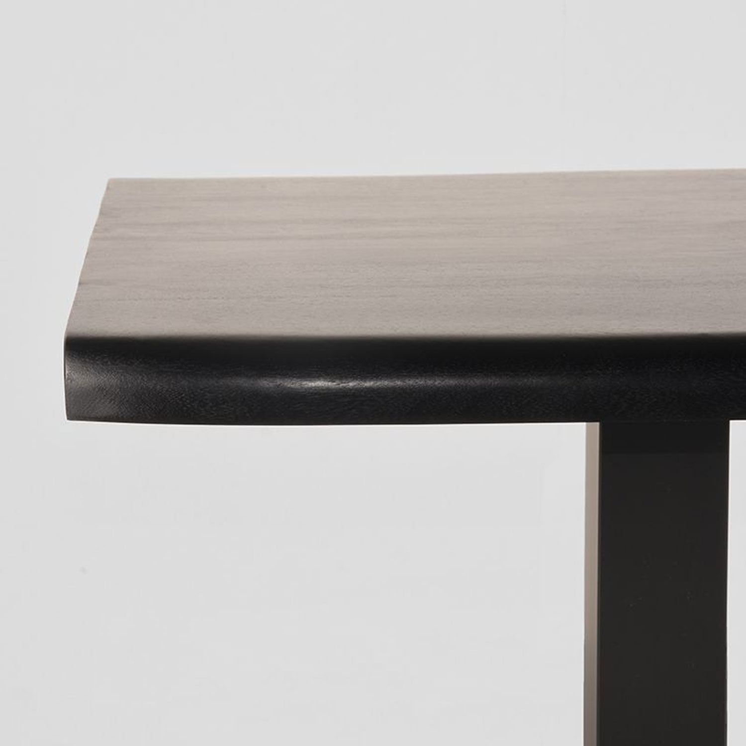 Esstisch Bistrotisch 70 x 70 cm Mangoholz Baumkante schwarz