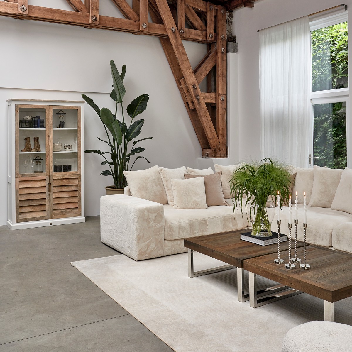 Rivièra Maison PACIFICA Vitrine 124 cm weiß natur mit Glastüren