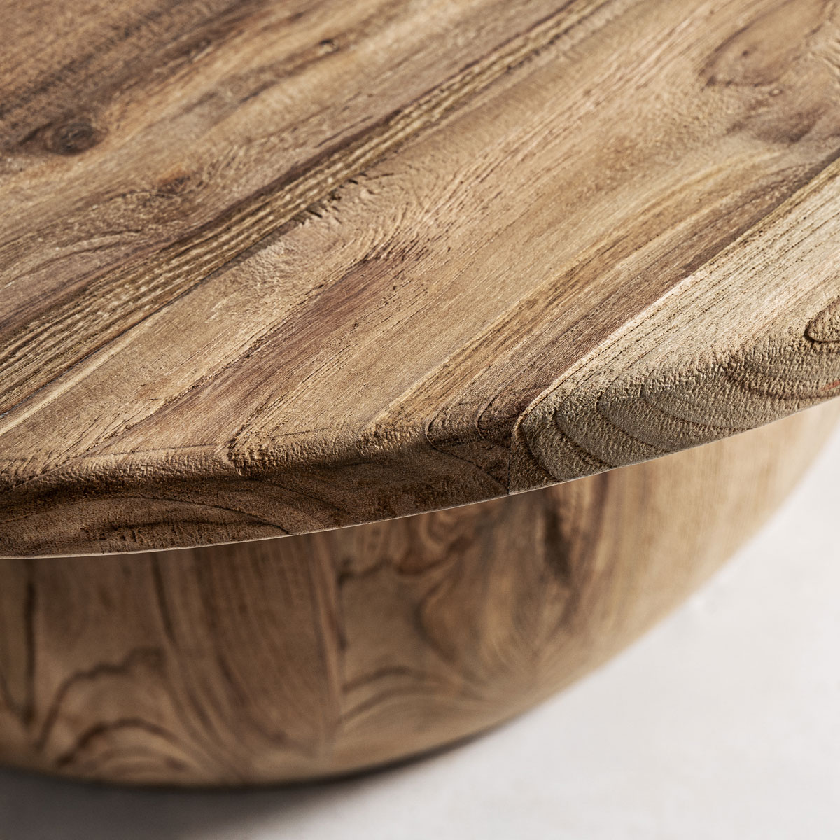 Couchtisch ERLOY II rund Ø 90 cm recyceltes Teakholz