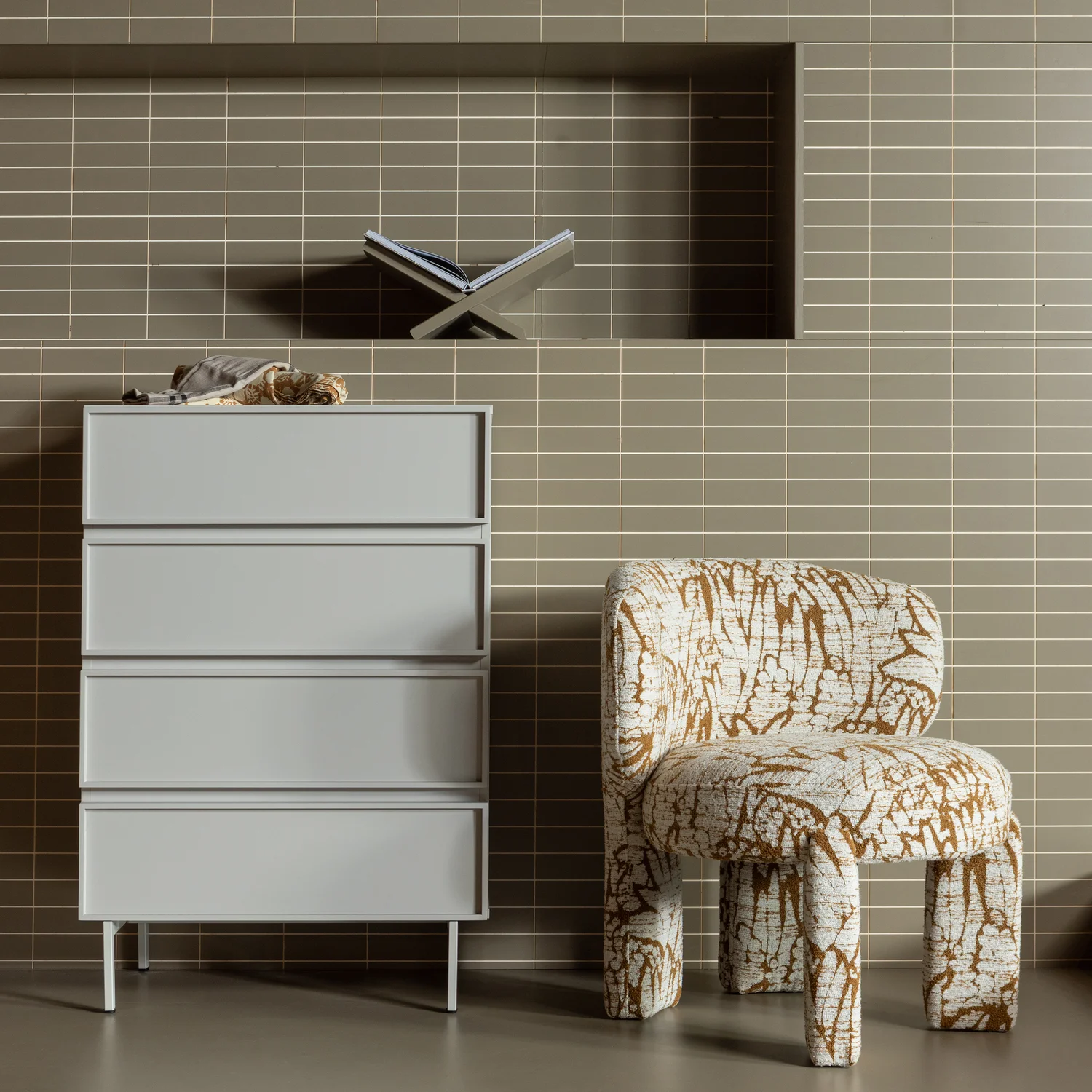 Kommode TOURS 70 cm mit 4 Schubladen MDF Melamin beschichtet sandfarben