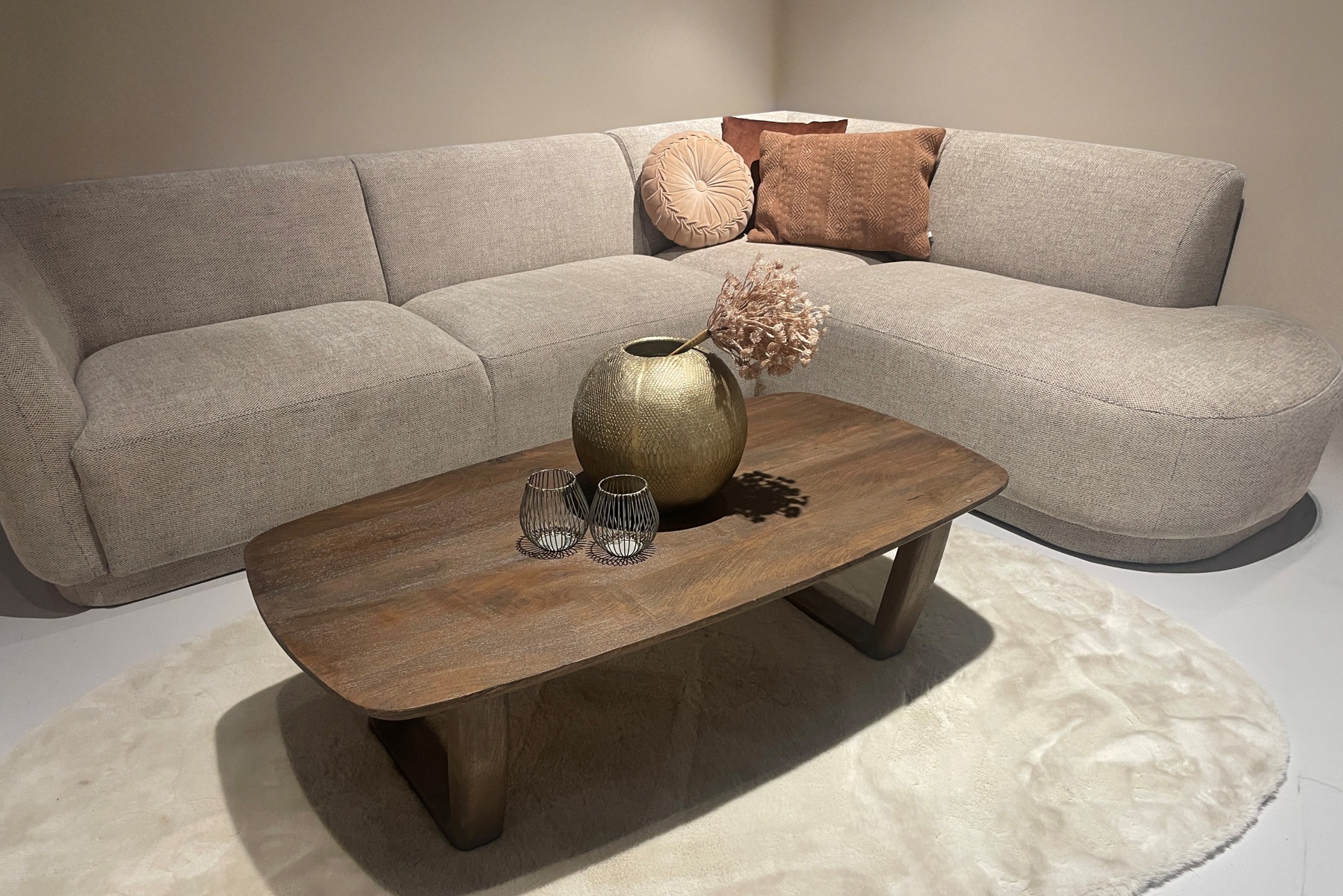 Couchtisch Cortez 130 x 70 cm Mangoholz braun