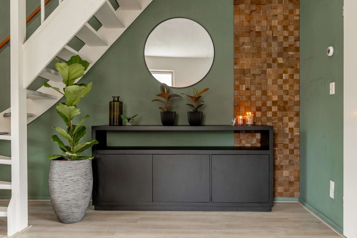 Sideboard Aura 180 cm mit 3 Türen Mango schwarz