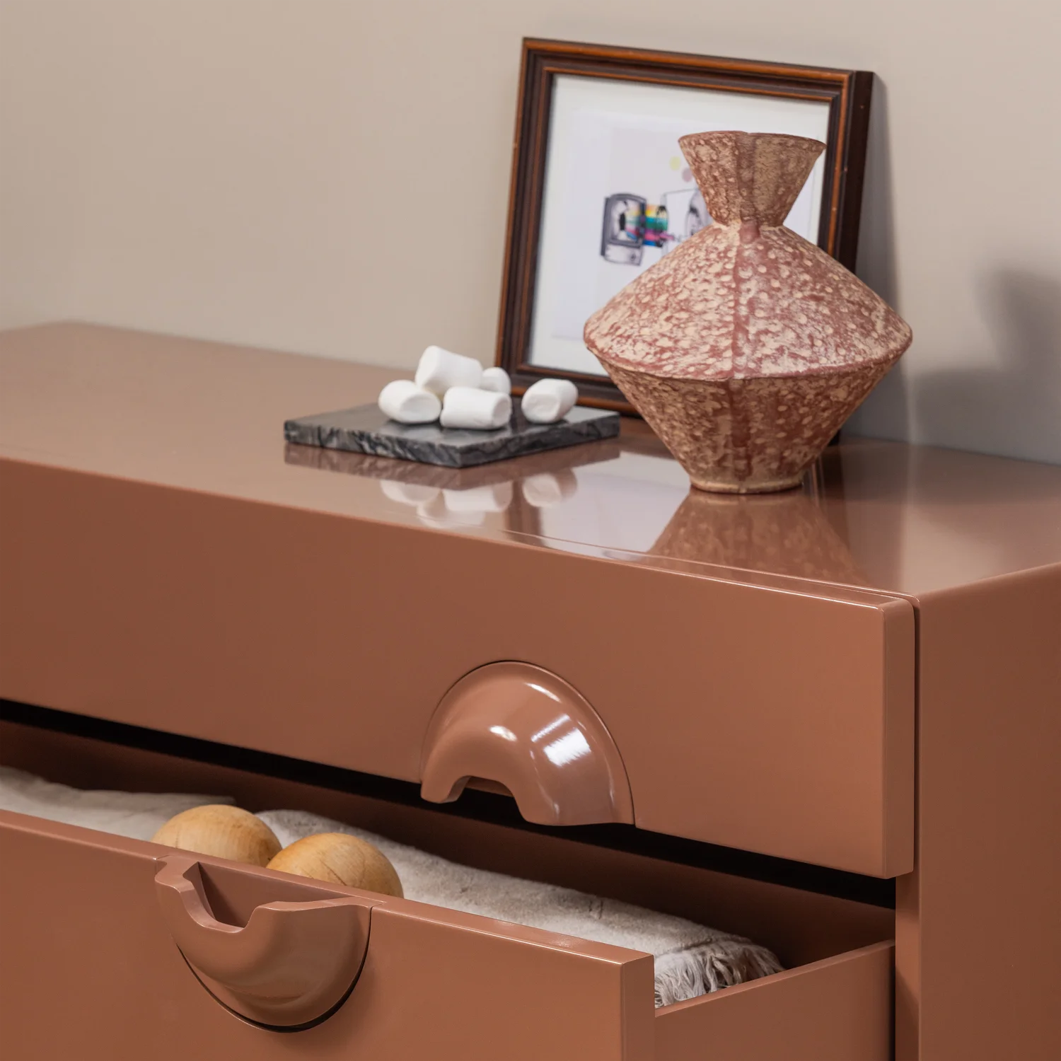 Sideboard MERGE B 110 cm Schubladenschrank Eukalyptusholz altrosa