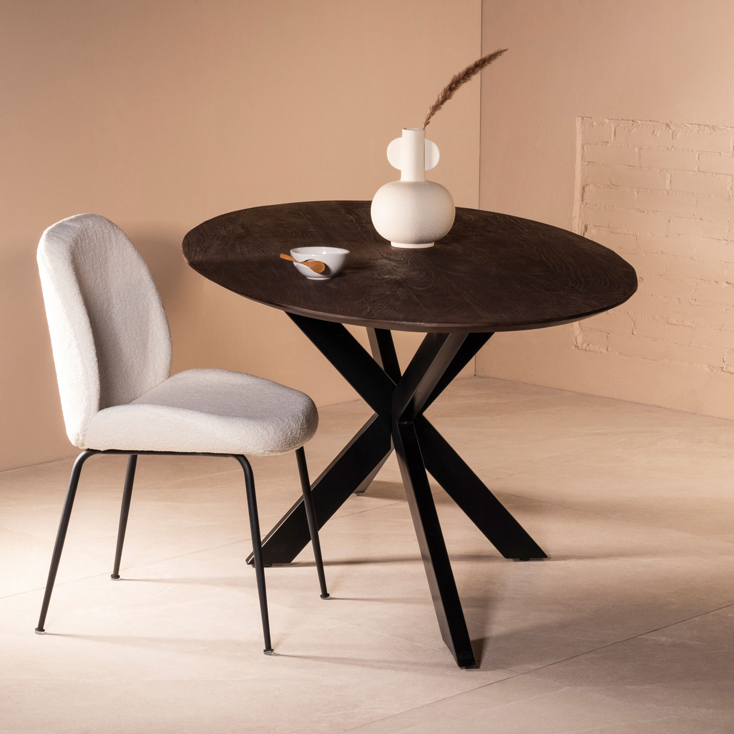 Esstisch MODEO oval 200 x 100 cm Mangoholz braun