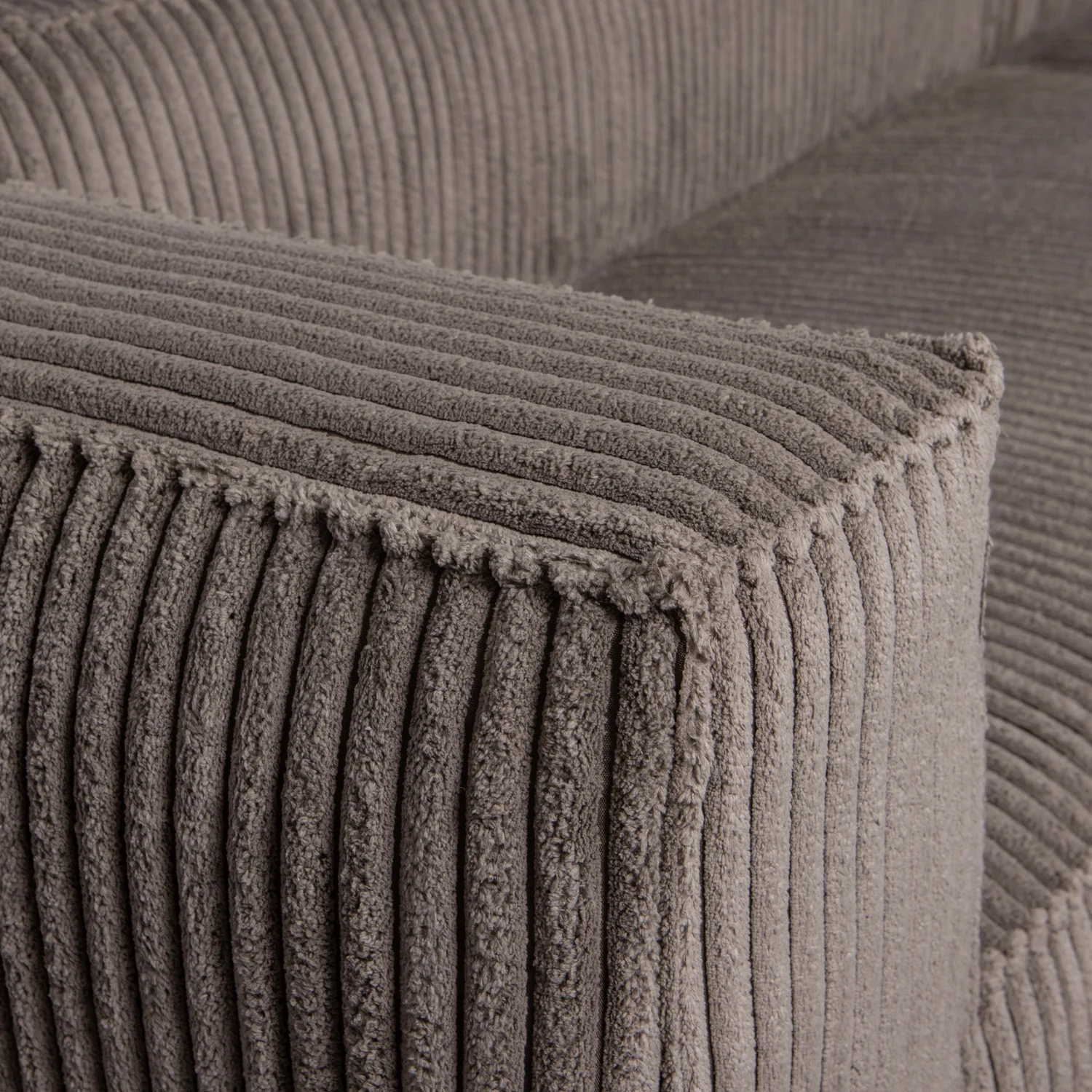 3,5 Sitzer Sofa Bean Ribcord schlammfarben