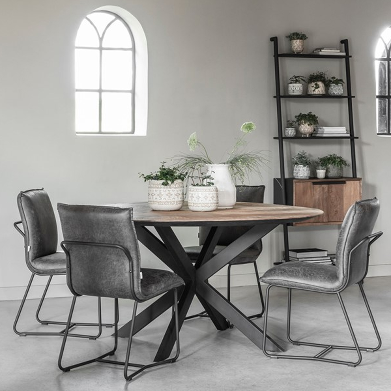 DTP Home Esstisch Shape Ø 150 cm Teakholz Metall