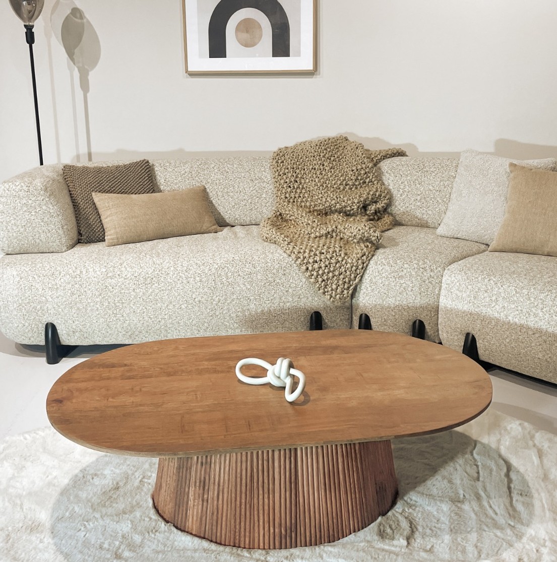 Couchtisch Salvator oval 120 x 70 cm Mangholz braun