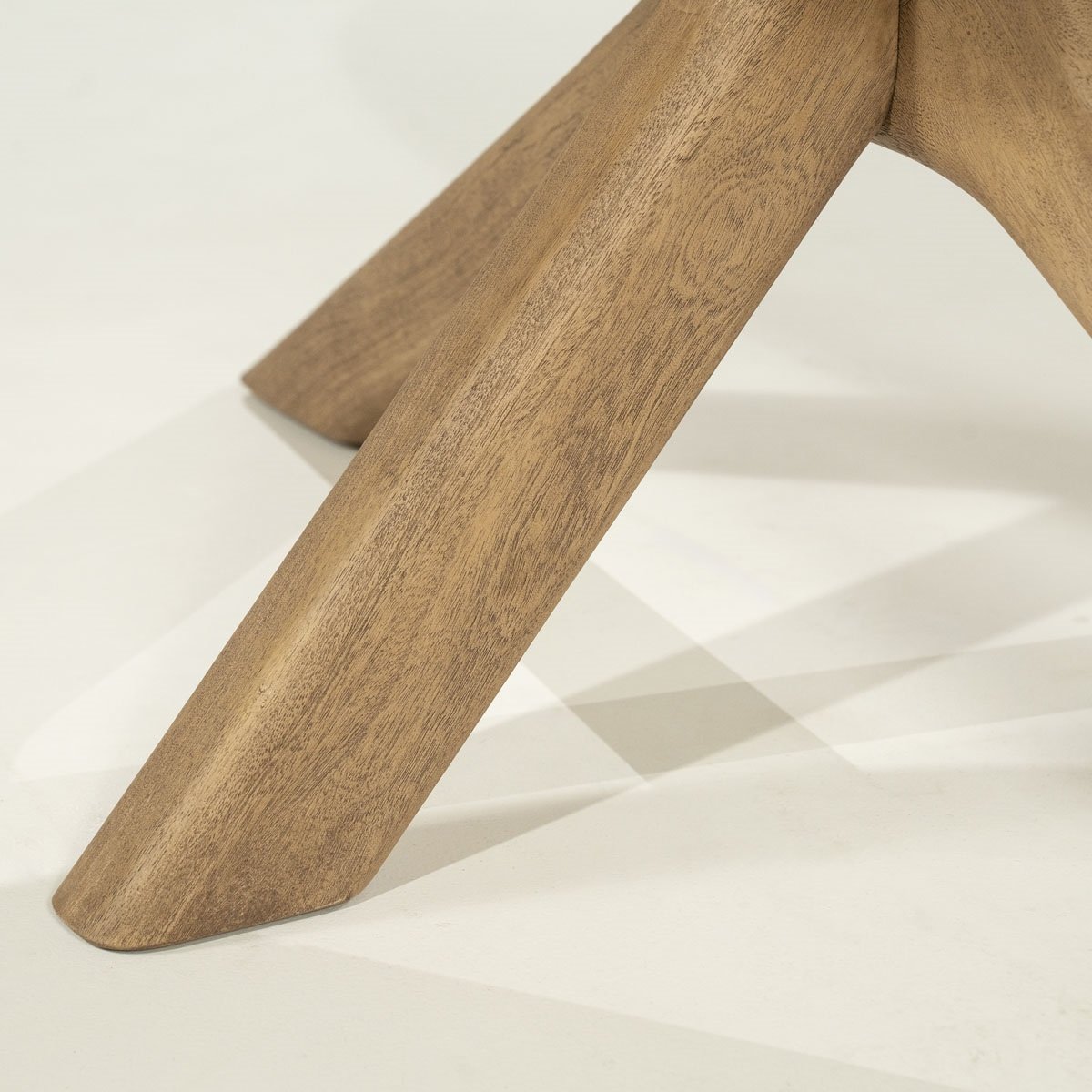 Esstisch Tycho oval 160 x 110 cm Mango Massivholz brauntöne