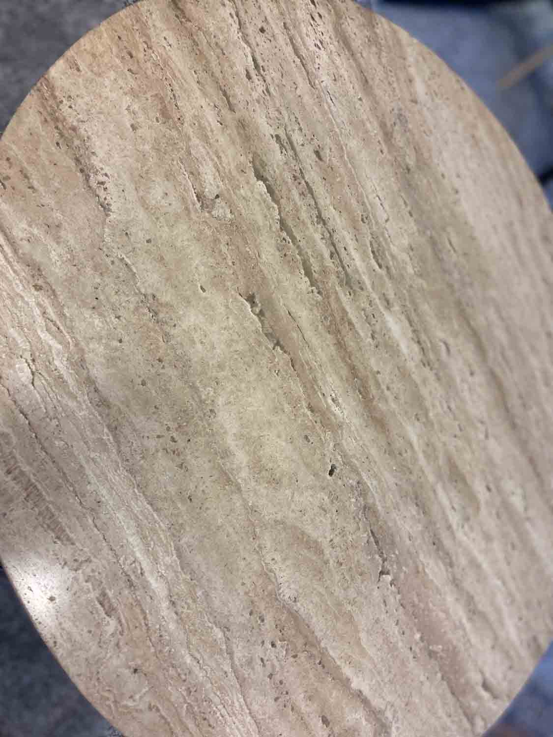 Couchtisch Laimee rund Ø 70 cm Travertin Naturstein