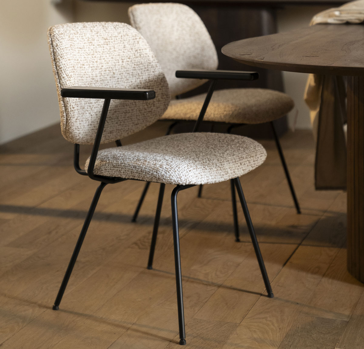 Esszimmerstuhl Jon mit Armlehne beige Stoff Maywood
