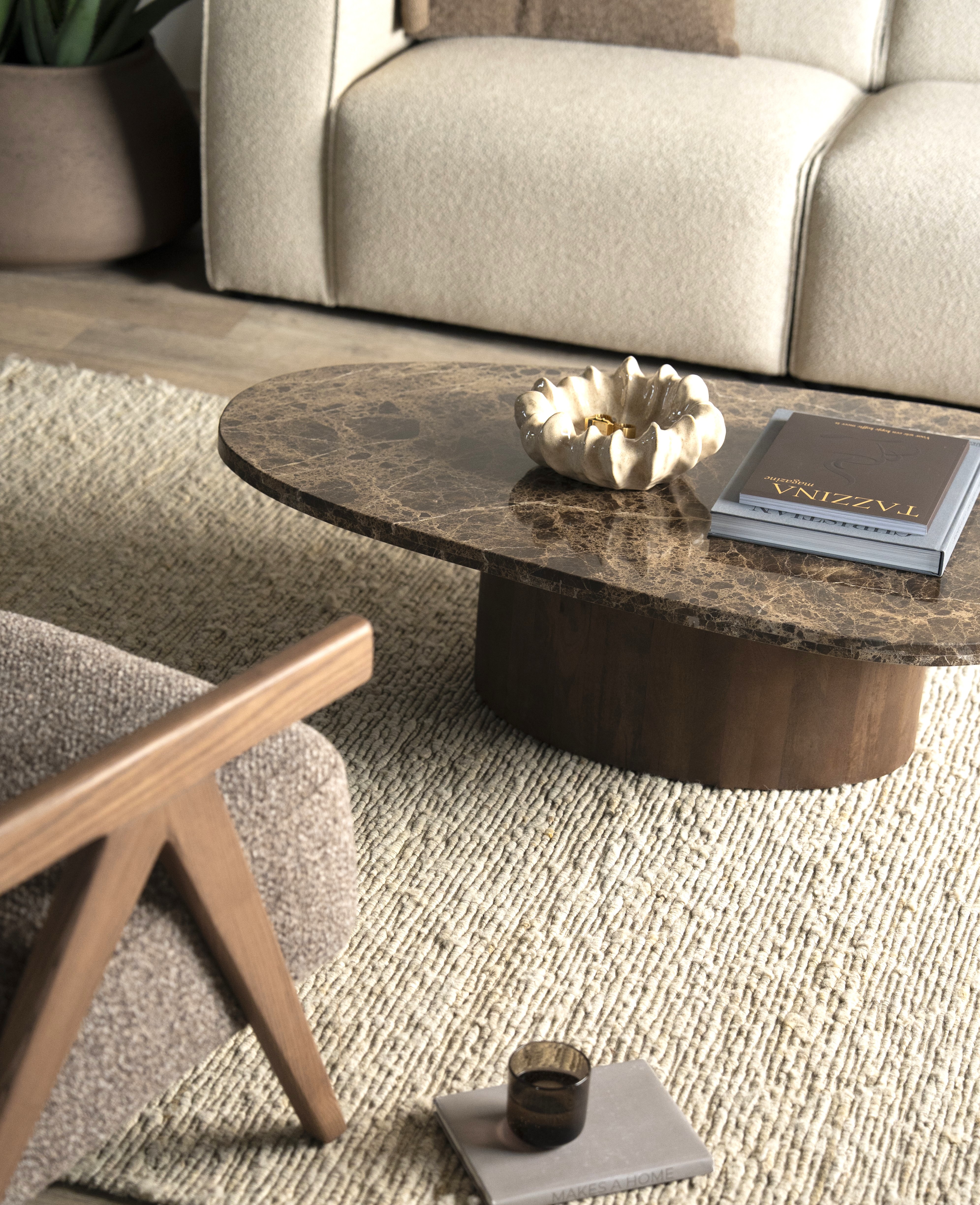 Couchtisch Bradley oval 120 x 75 cm Mango Holz Marmor