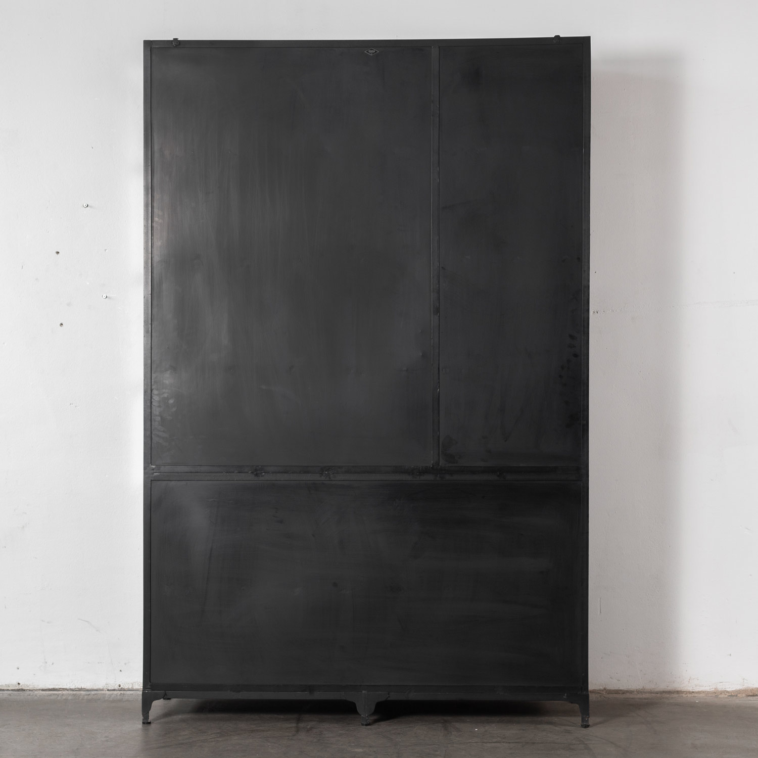 Industry Vitrine MILA aus Metall Schrank schwarz