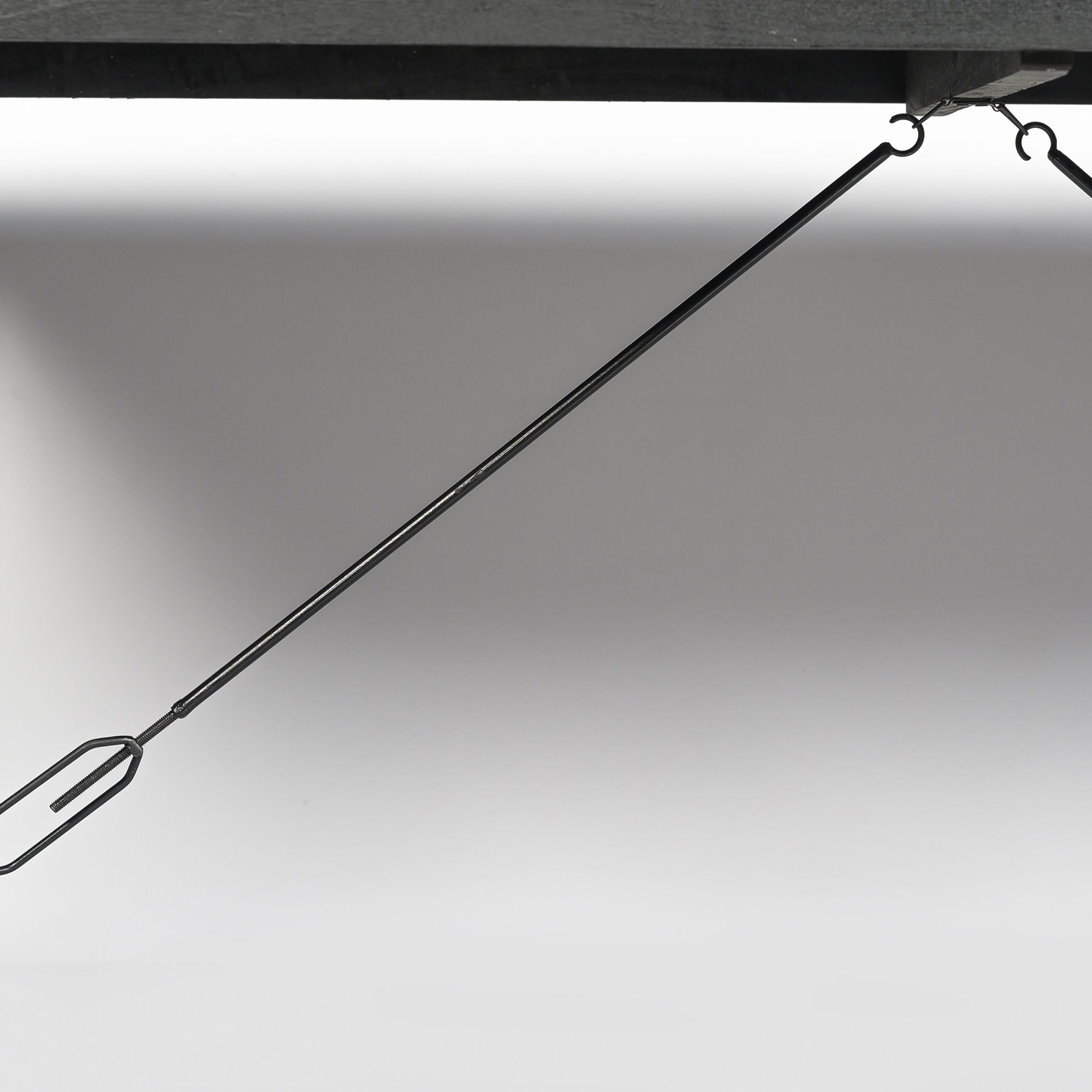 Esstisch Norris 140 x 80 cm Mangoholz Metall schwarz