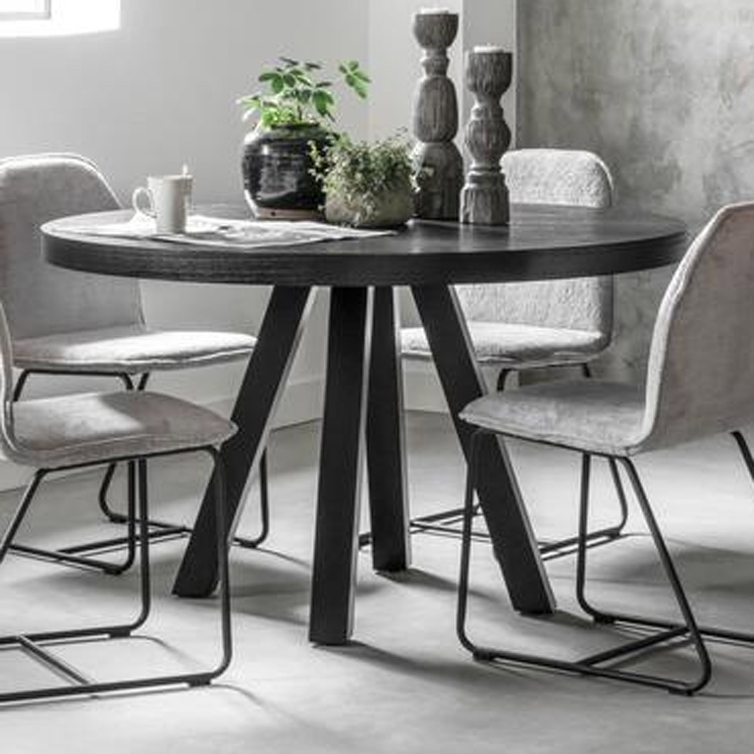 DTP Home Esstisch Night Ø 130 cm rund Mindi Massivholz Metall schwarz