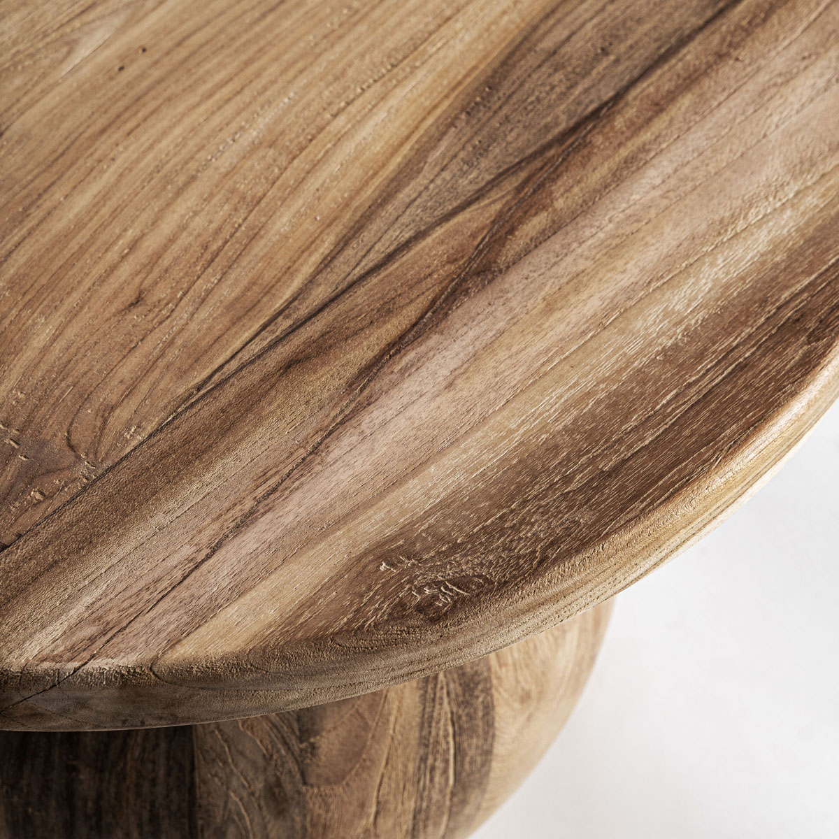 Couchtisch ERLOY III rund Ø 70 cm recyceltes Teakholz