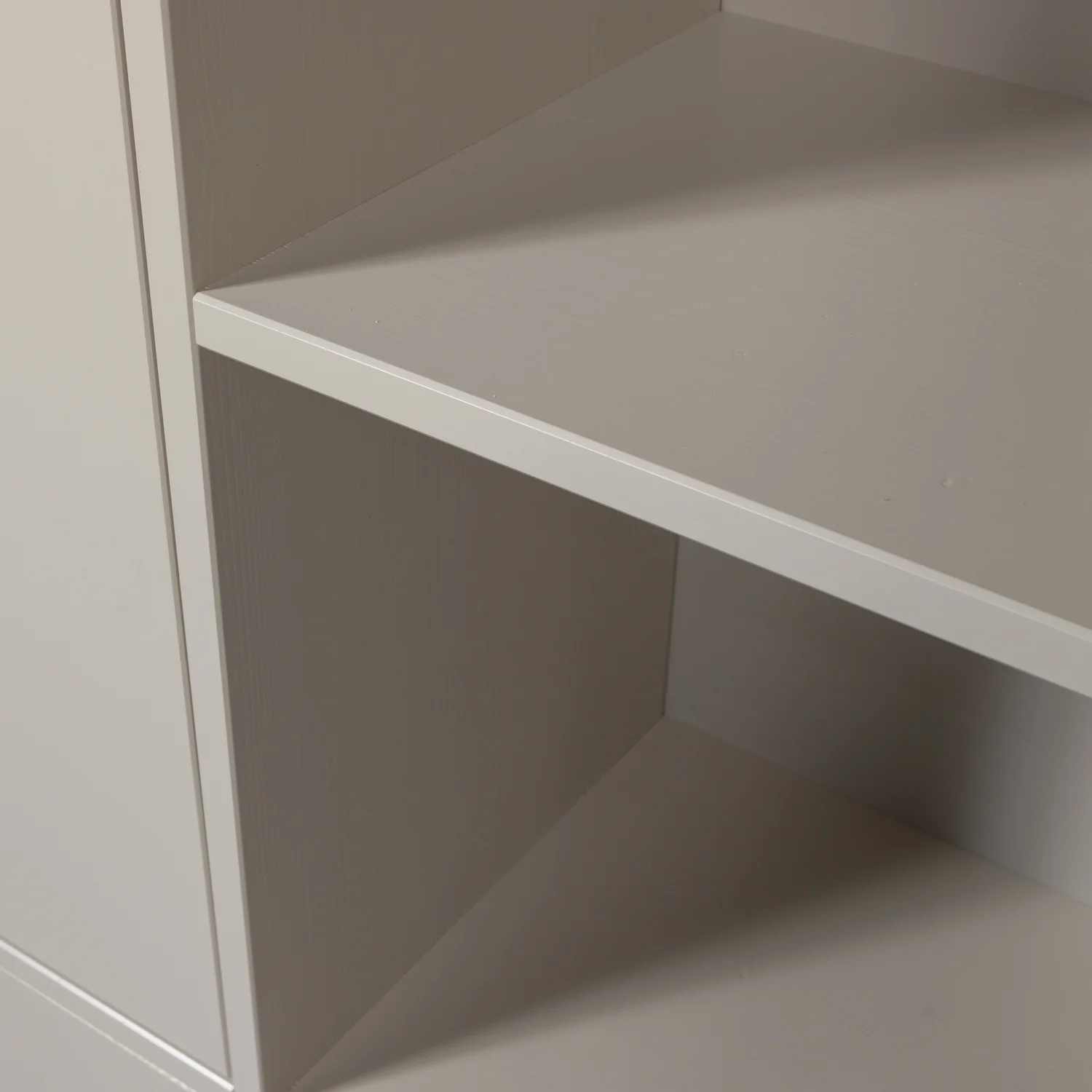 Schrank MEGGY links geschlossen 108 cm Holzschrank Kiefer Massiv staubgrau