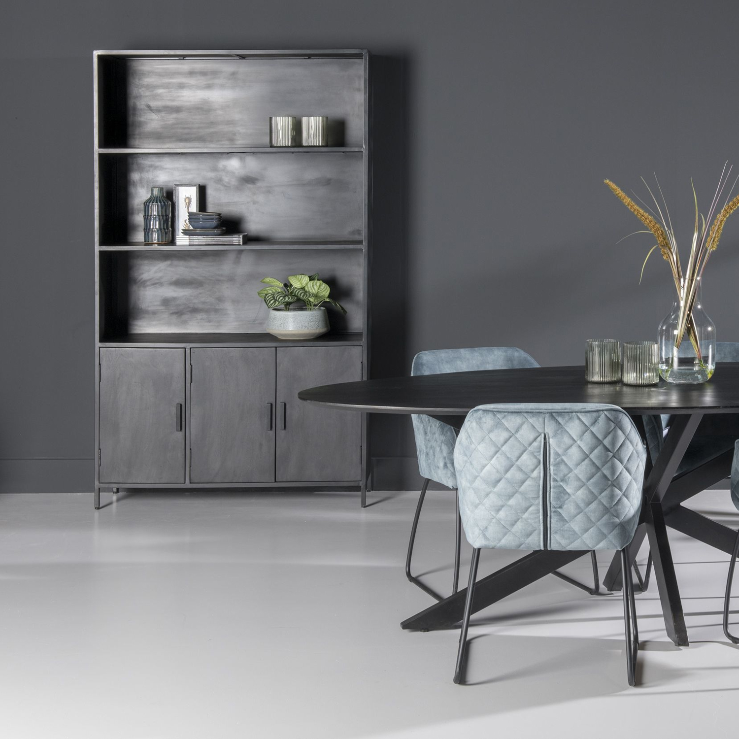 Schrank Kala H 200 cm Bücherschrank Mangoholz schwarz