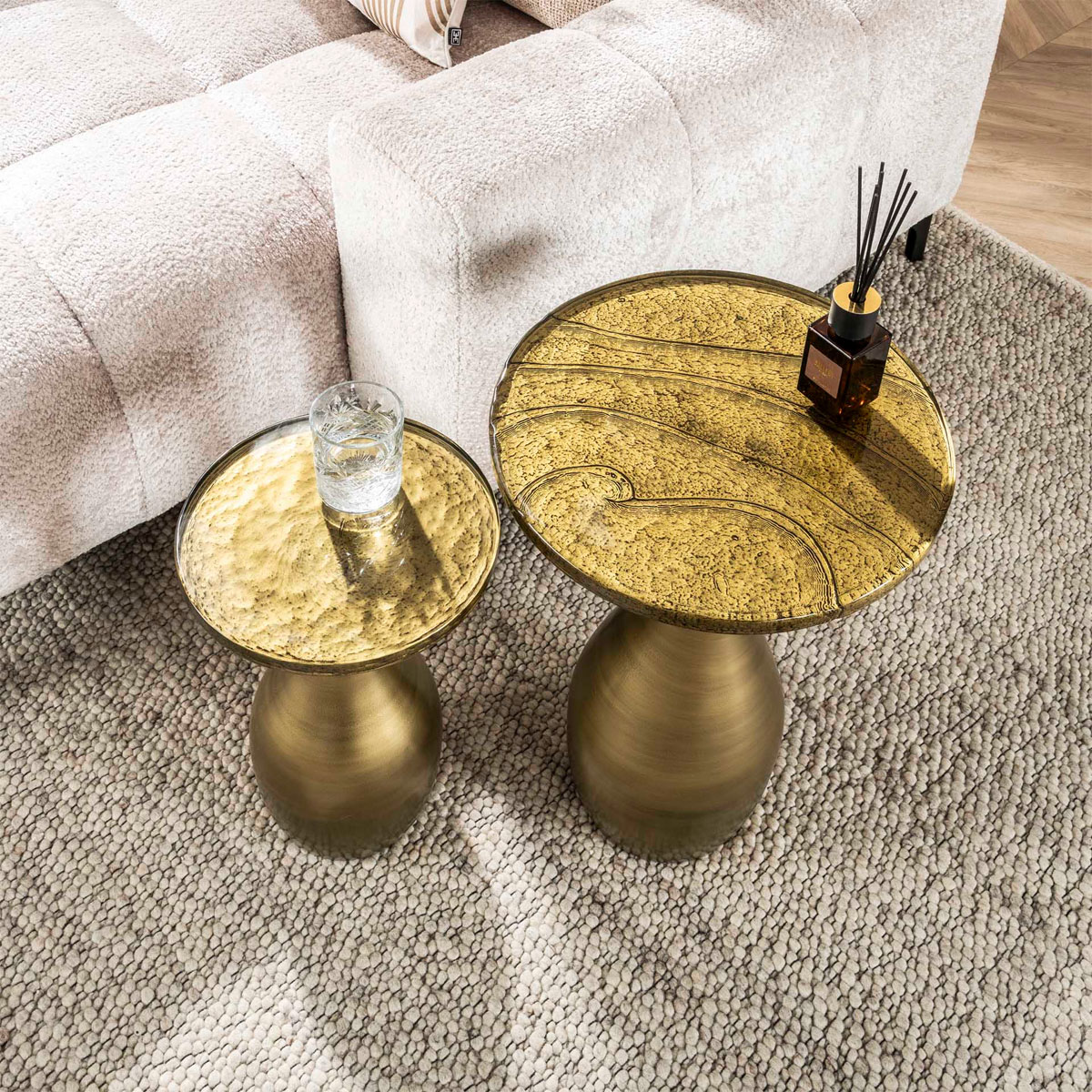 Beistelltisch Drop Ellipse S Metall Glas Gold antik Finish