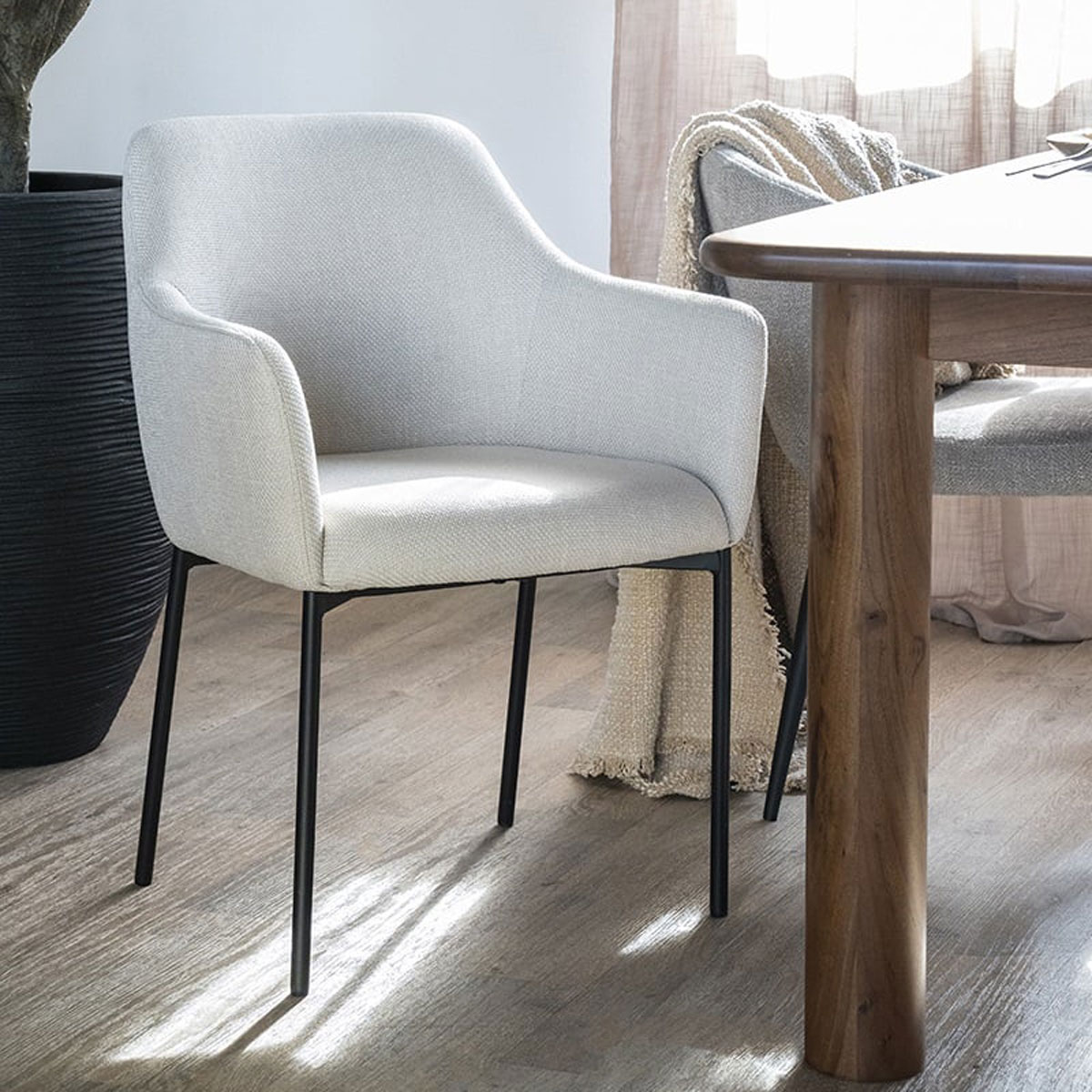 Armlehnstuhl Paul Linea beige Esszimmerstuhl